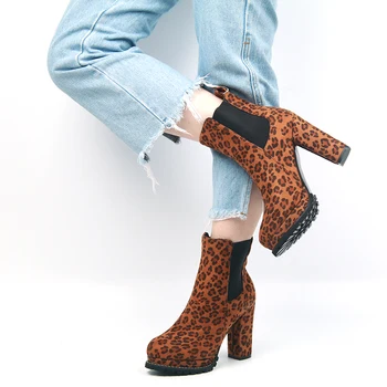  2021 Женски Леопардовые обувки 