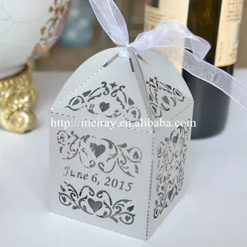 Висококачествена кутия шоколадови бонбони сребърна рязане на лазер благоволението на сватба, украса на сватбени услуги за маса