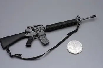  1/6-аз съм Модел на Автоматична Пушка на Виетнамската война M16A2 за 12