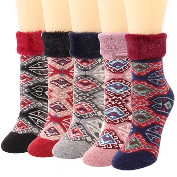  5 Чифта Зимни Утолщенных меки плюшени Обърнати Хавлиени Дебели Удари Продажбите на Големите и Удобни женски Вълнени Чорапи